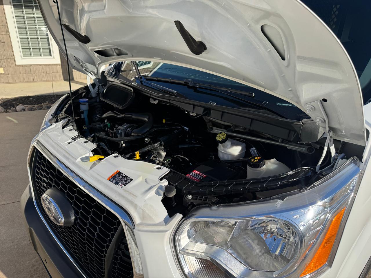 Ford Transit Cargo Van T-250 130" Low Rf 9070 GVWR RWD 2021