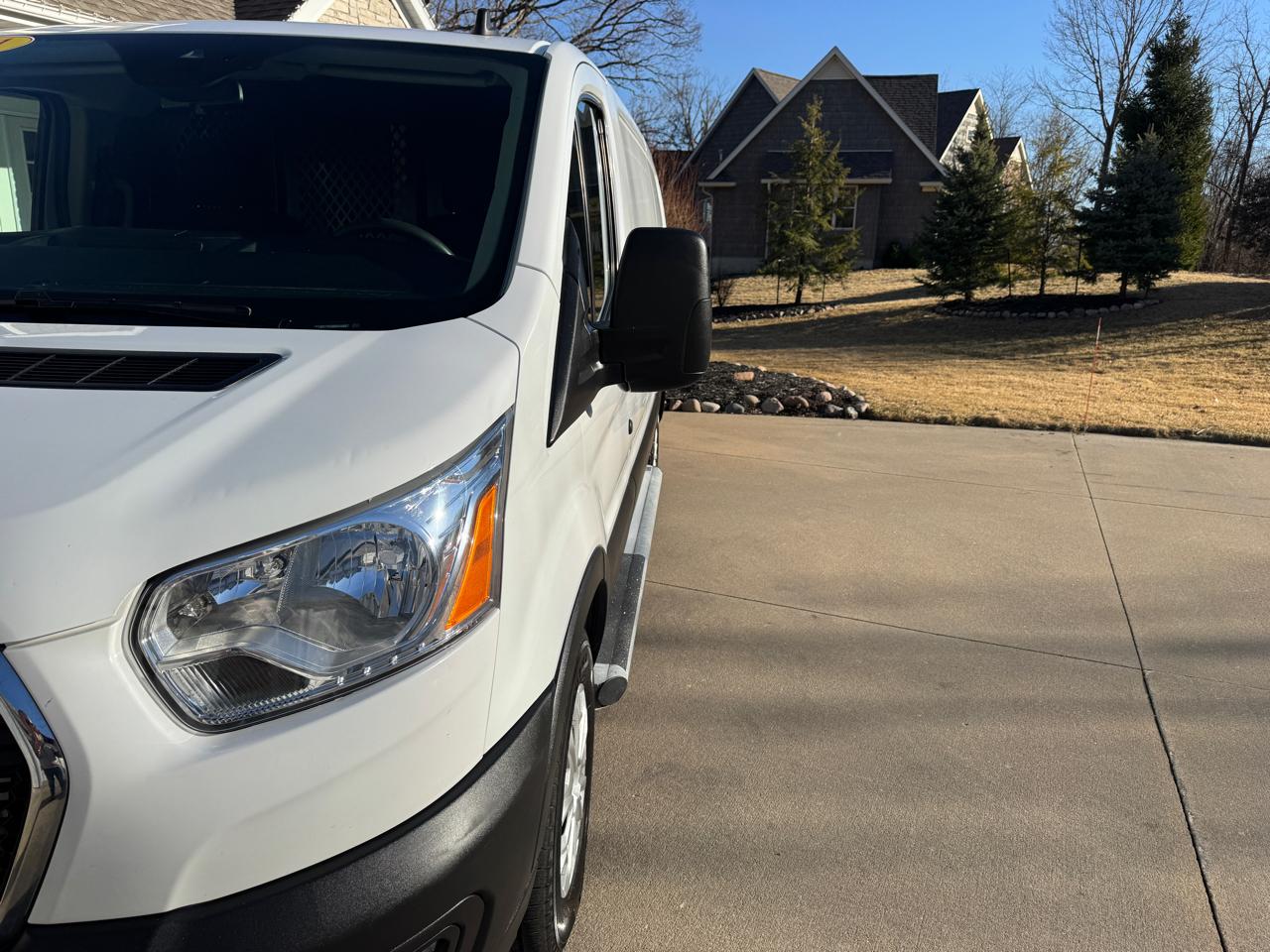 Ford Transit Cargo Van T-250 130" Low Rf 9070 GVWR RWD 2021