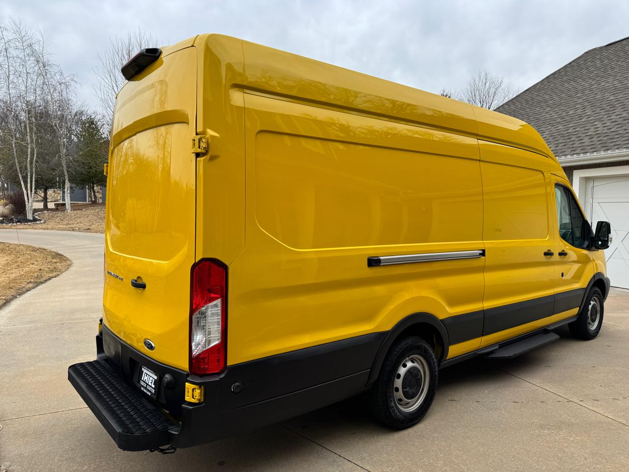 Ford Transit Van T-250 148" EL Hi Rf 9000 GVWR Sliding RH Dr 2019