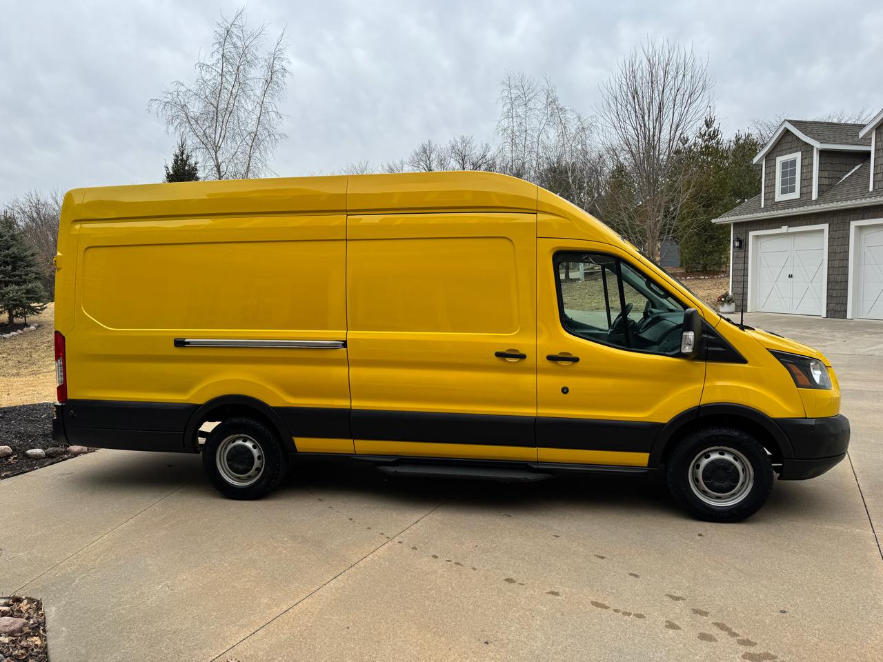Ford Transit Van T-250 148" EL Hi Rf 9000 GVWR Sliding RH Dr 2019