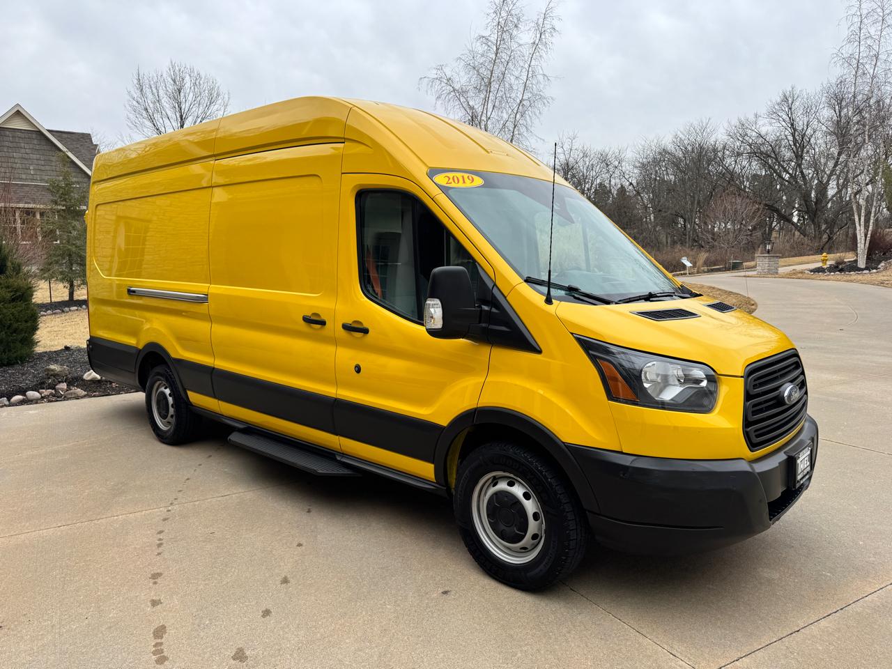 Ford Transit Van T-250 148" EL Hi Rf 9000 GVWR Sliding RH Dr 2019