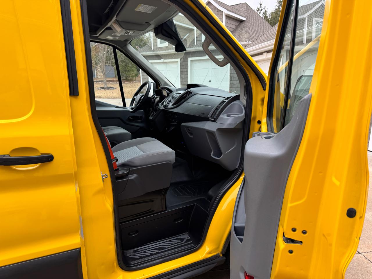 Ford Transit Van T-250 148" EL Hi Rf 9000 GVWR Sliding RH Dr 2019