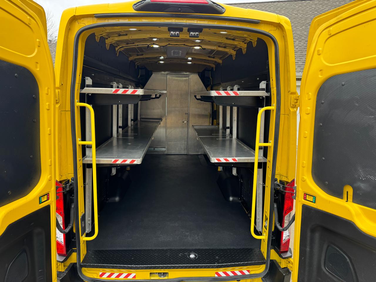 Ford Transit Van T-250 148" EL Hi Rf 9000 GVWR Sliding RH Dr 2019