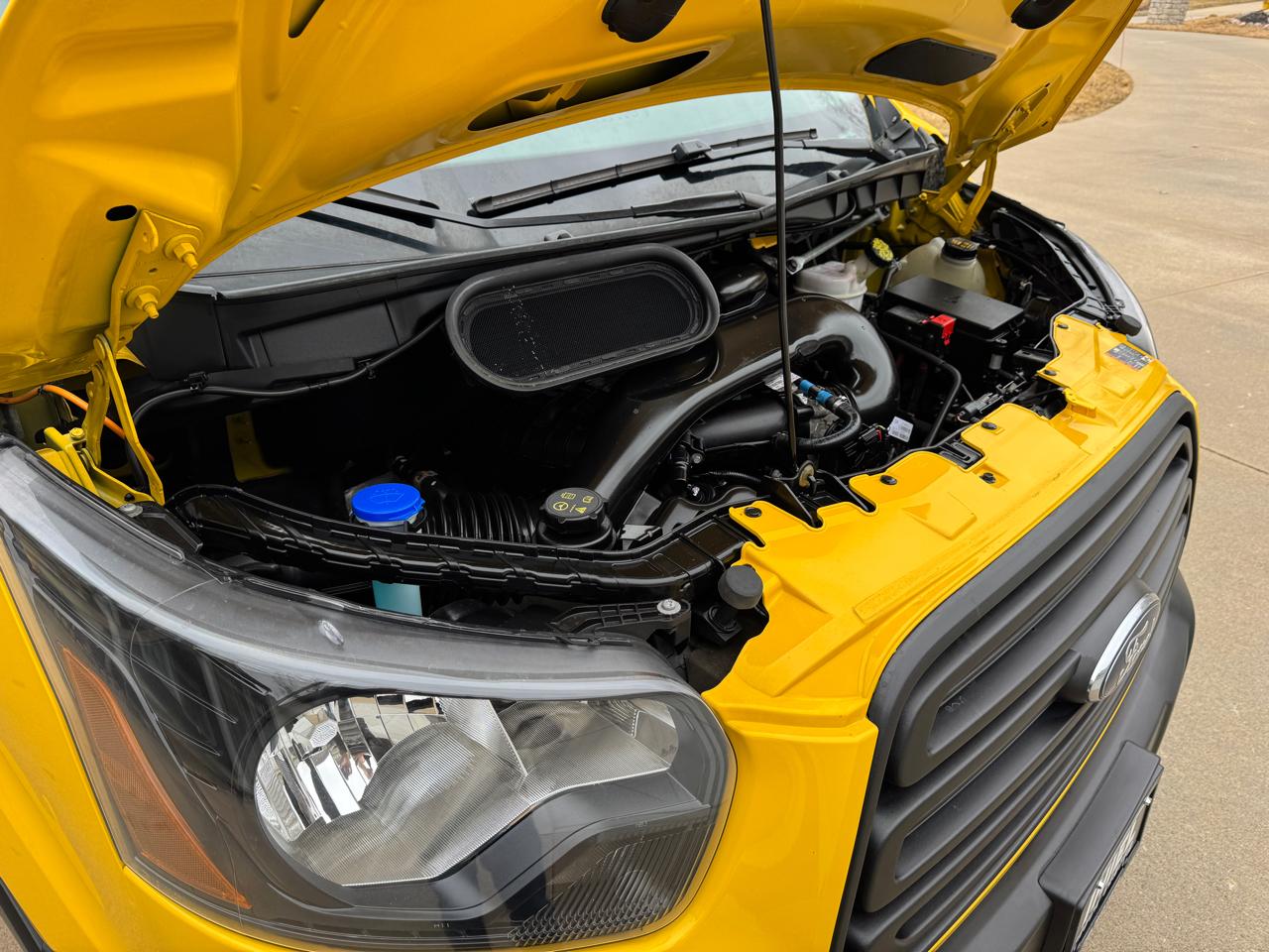 Ford Transit Van T-250 148" EL Hi Rf 9000 GVWR Sliding RH Dr 2019