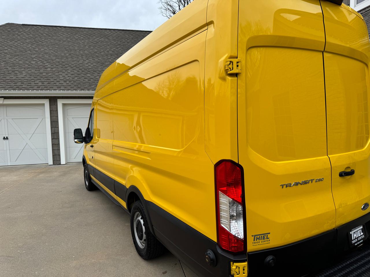 Ford Transit Van T-250 148" EL Hi Rf 9000 GVWR Sliding RH Dr 2019