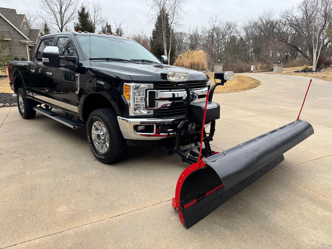 Ford Super Duty F-250 SRW XLT 4WD Crew Cab 6.75' Box 2017