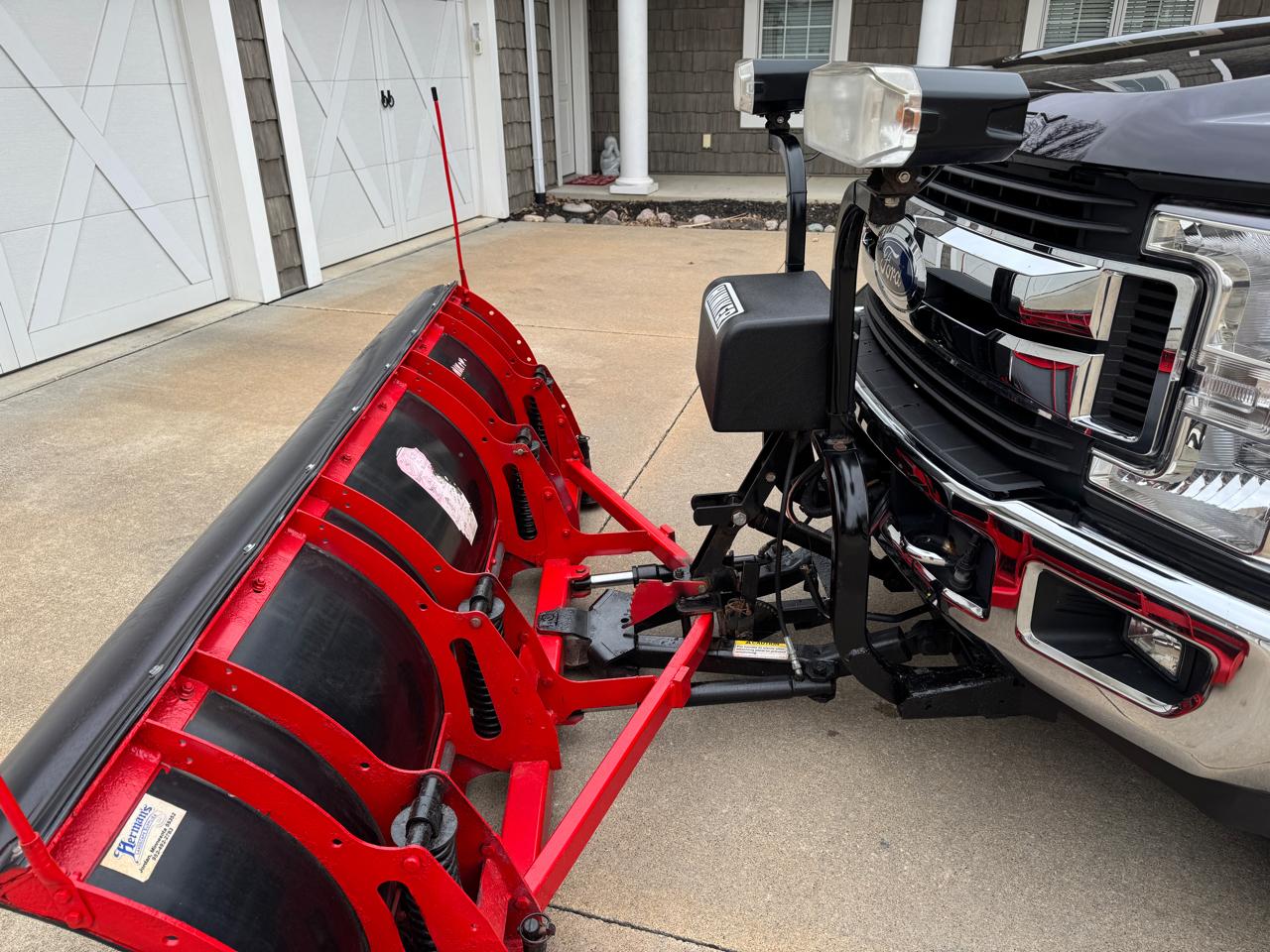 Ford Super Duty F-250 SRW XLT 4WD Crew Cab 6.75' Box 2017