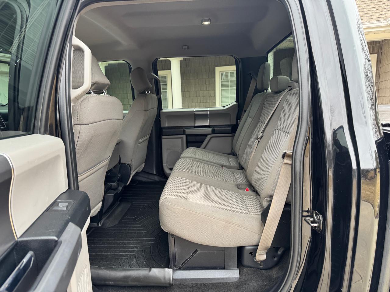 Ford Super Duty F-250 SRW XLT 4WD Crew Cab 6.75' Box 2017