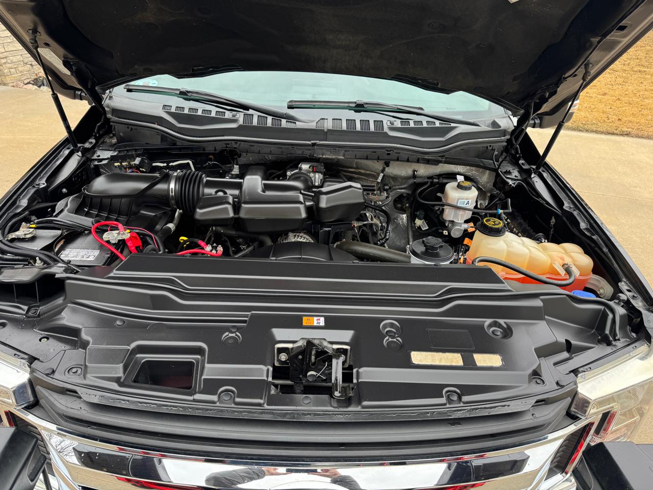 Ford Super Duty F-250 SRW XLT 4WD Crew Cab 6.75' Box 2017