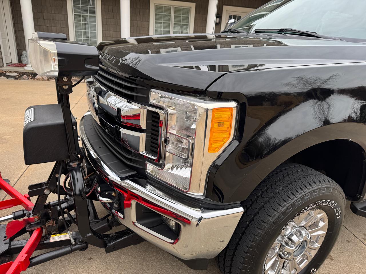 Ford Super Duty F-250 SRW XLT 4WD Crew Cab 6.75' Box 2017