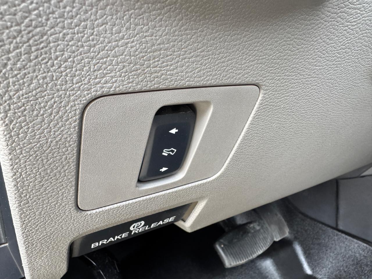 Ford Super Duty F-250 SRW XLT 4WD Crew Cab 6.75' Box 2017