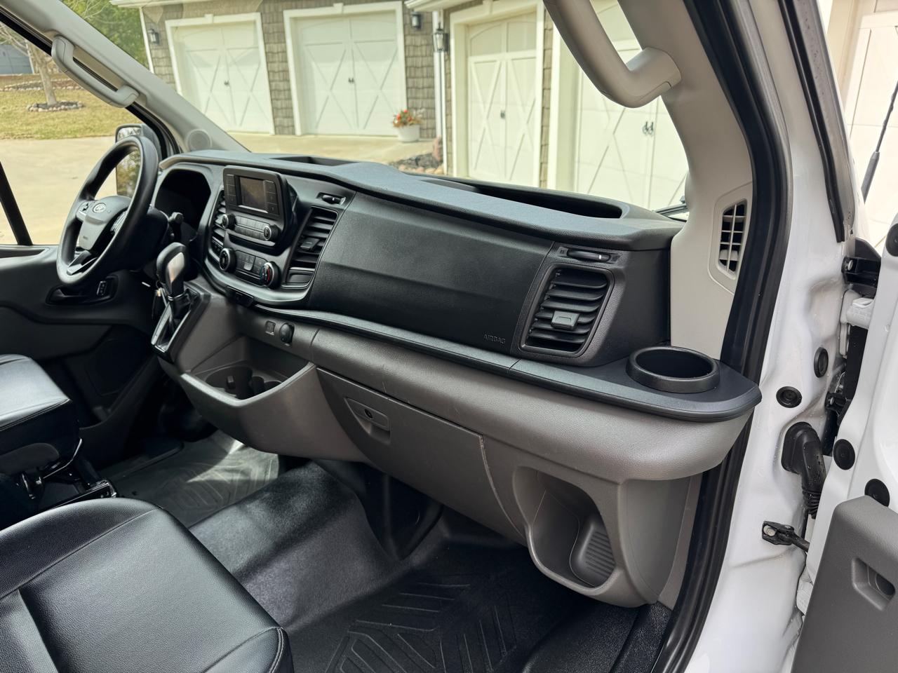 Ford Transit Cargo Van T-250 130" Med Rf 9070 GVWR RWD 2023