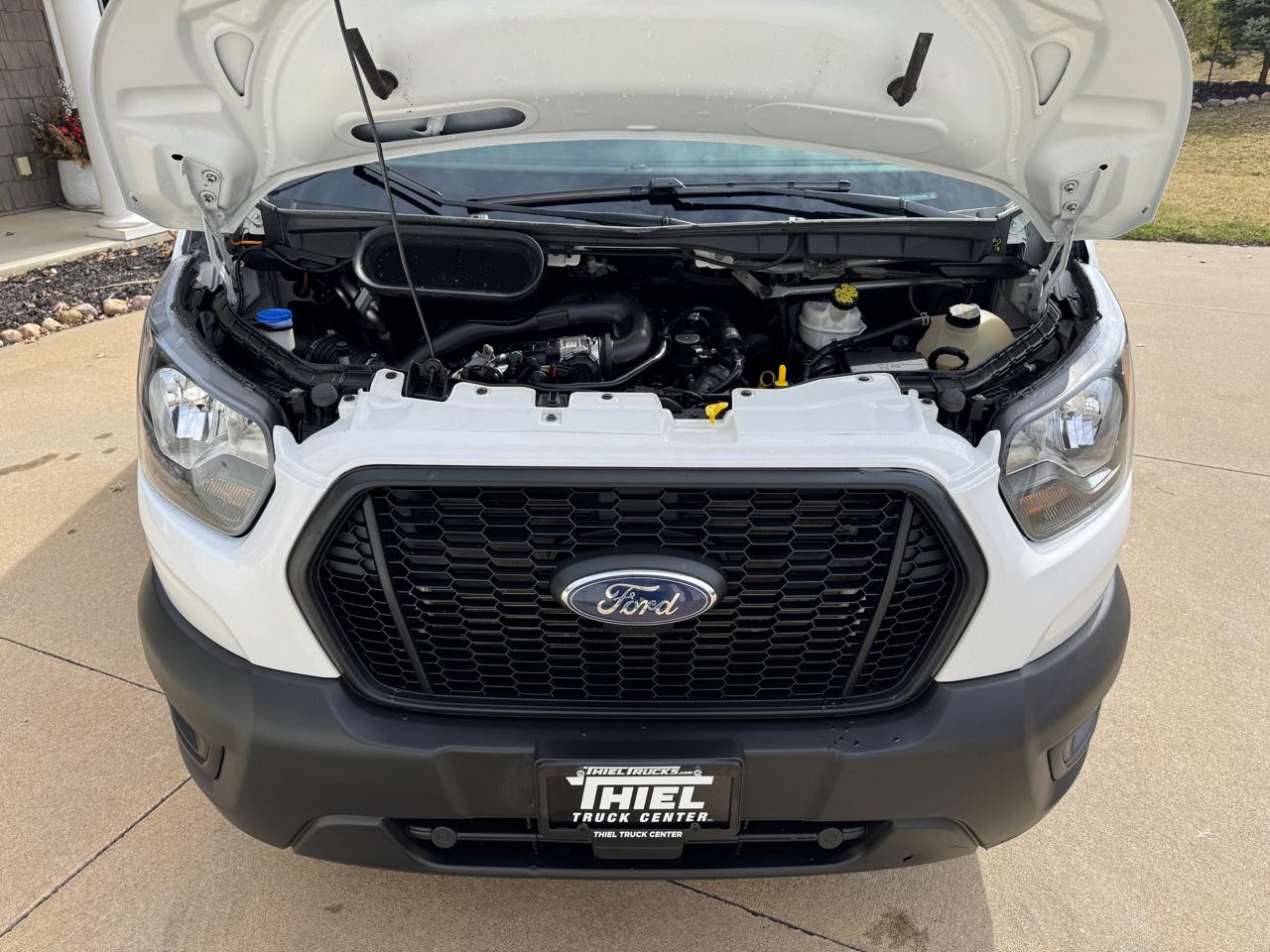 Ford Transit Cargo Van T-250 130" Med Rf 9070 GVWR RWD 2023