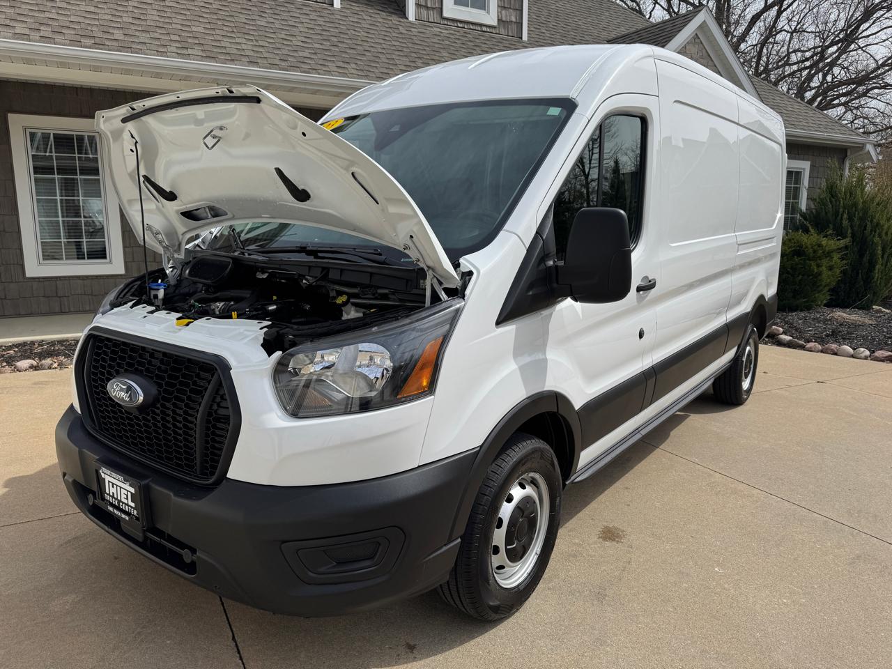 Ford Transit Cargo Van T-250 130" Med Rf 9070 GVWR RWD 2023