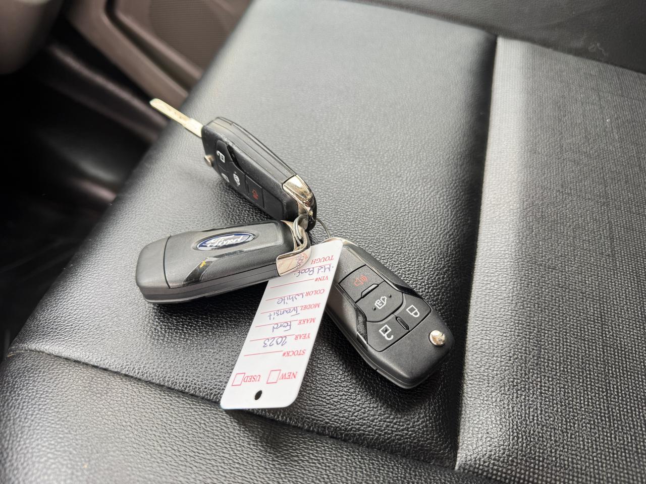 Ford Transit Cargo Van T-250 130" Med Rf 9070 GVWR RWD 2023