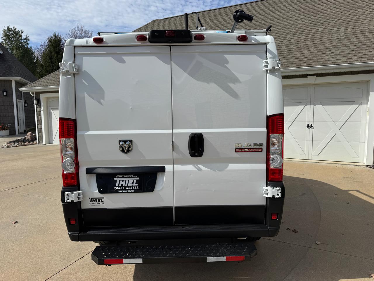 RAM ProMaster Cargo Van 1500 Low Roof 118" WB 2022