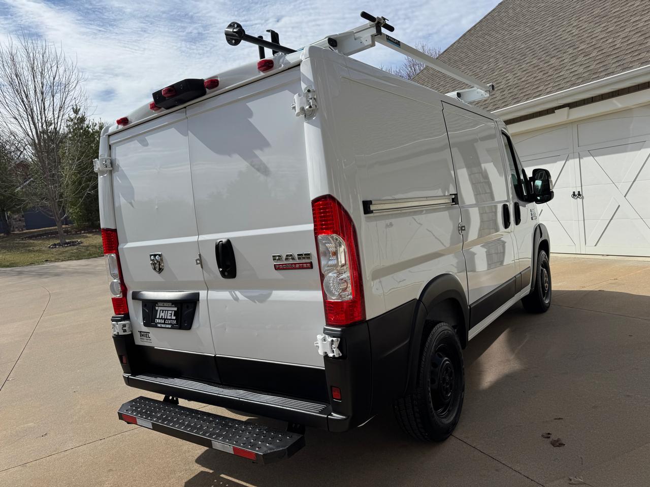 RAM ProMaster Cargo Van 1500 Low Roof 118" WB 2022