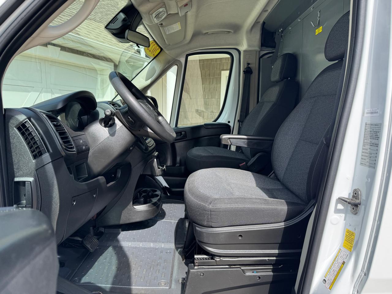 RAM ProMaster Cargo Van 1500 Low Roof 118" WB 2022