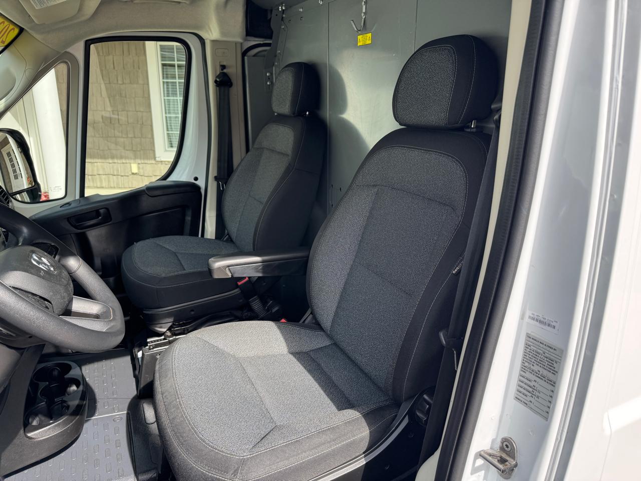 RAM ProMaster Cargo Van 1500 Low Roof 118" WB 2022