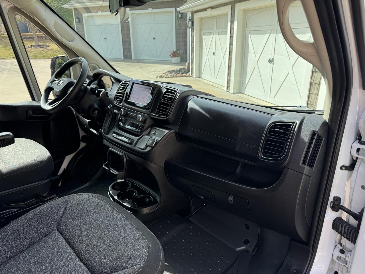 RAM ProMaster Cargo Van 1500 Low Roof 118" WB 2022