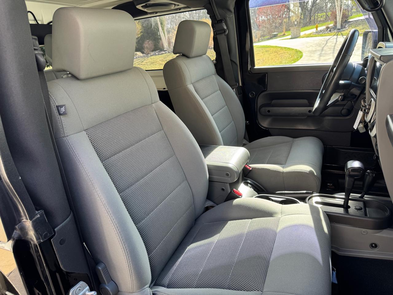 Jeep Wrangler 4WD 2dr Sahara 2008