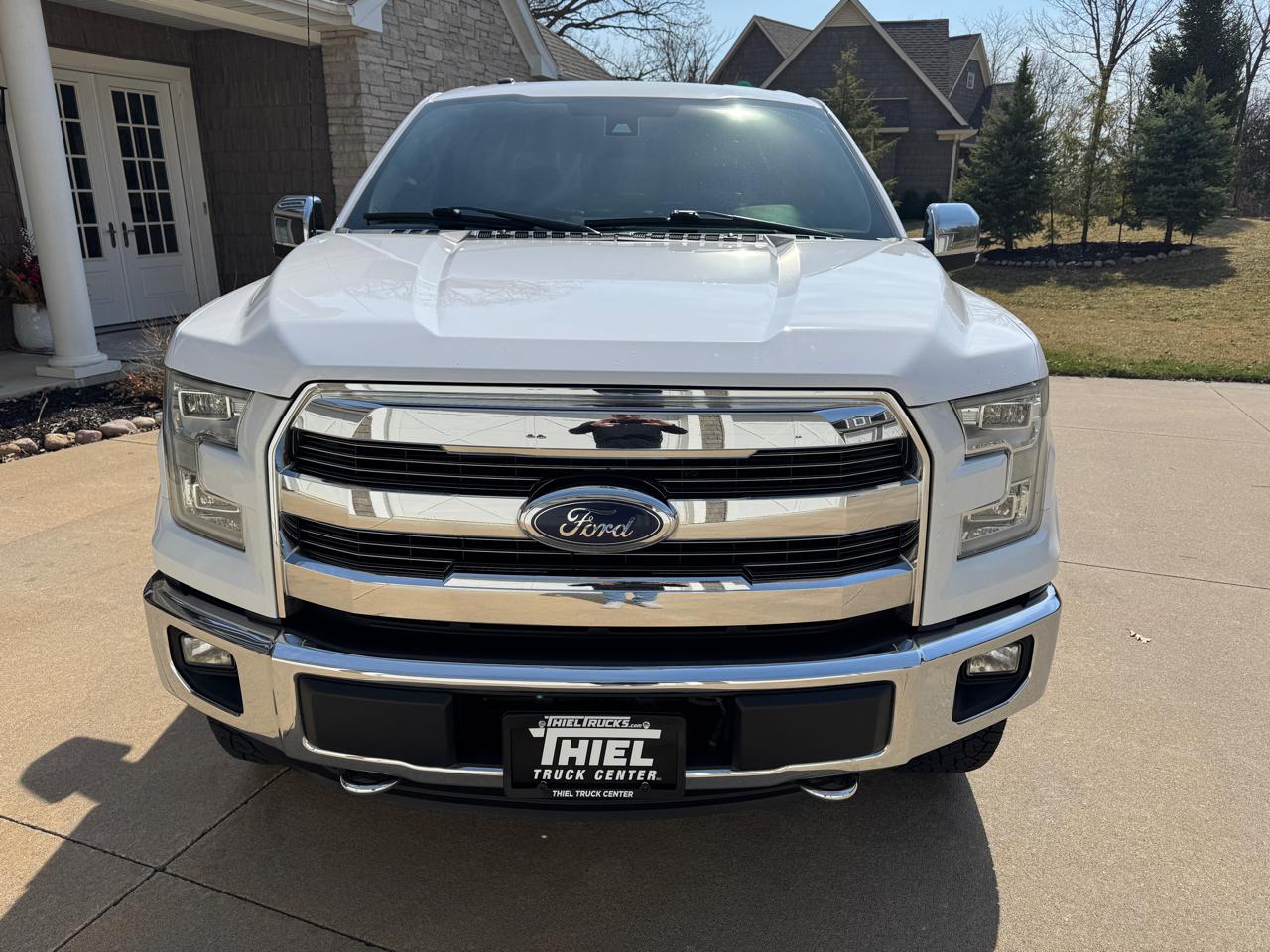 Ford F-150 4WD SuperCrew 145" Lariat 2015
