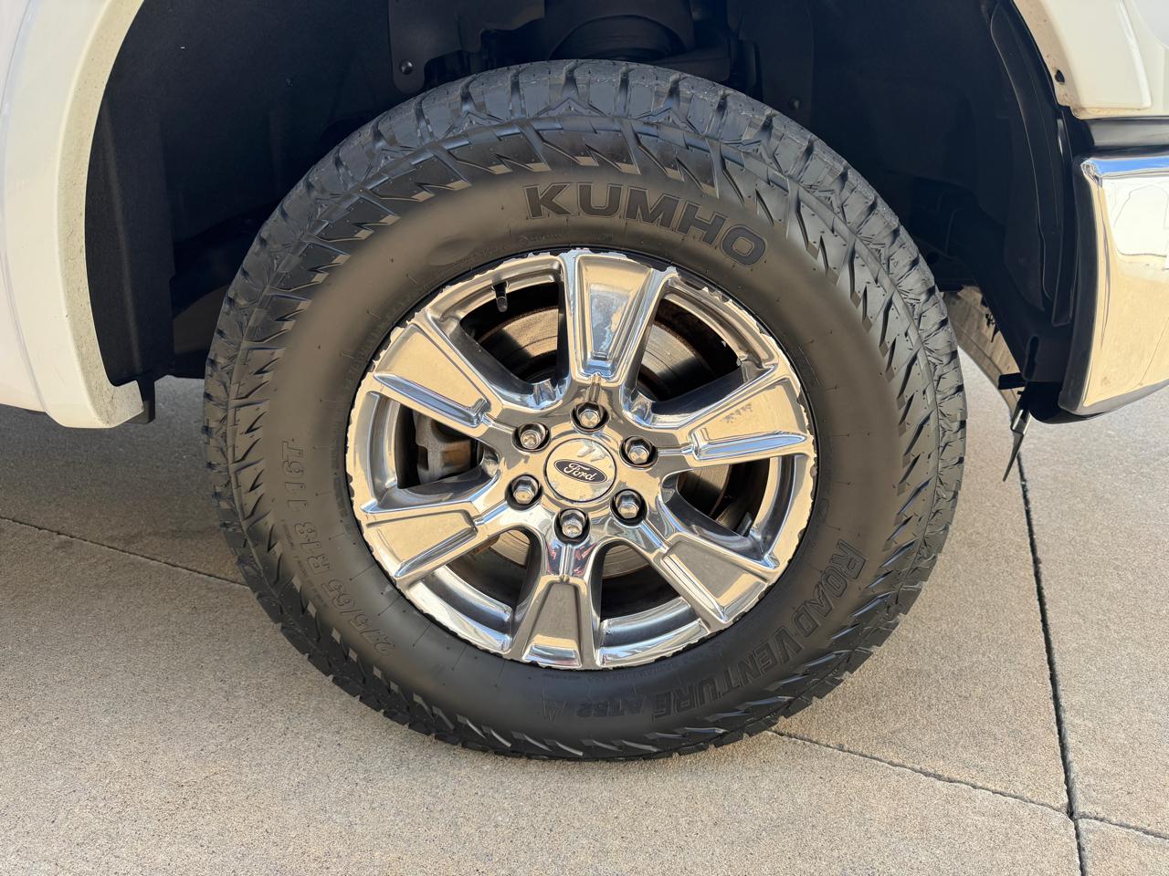 Ford F-150 4WD SuperCrew 145" Lariat 2015