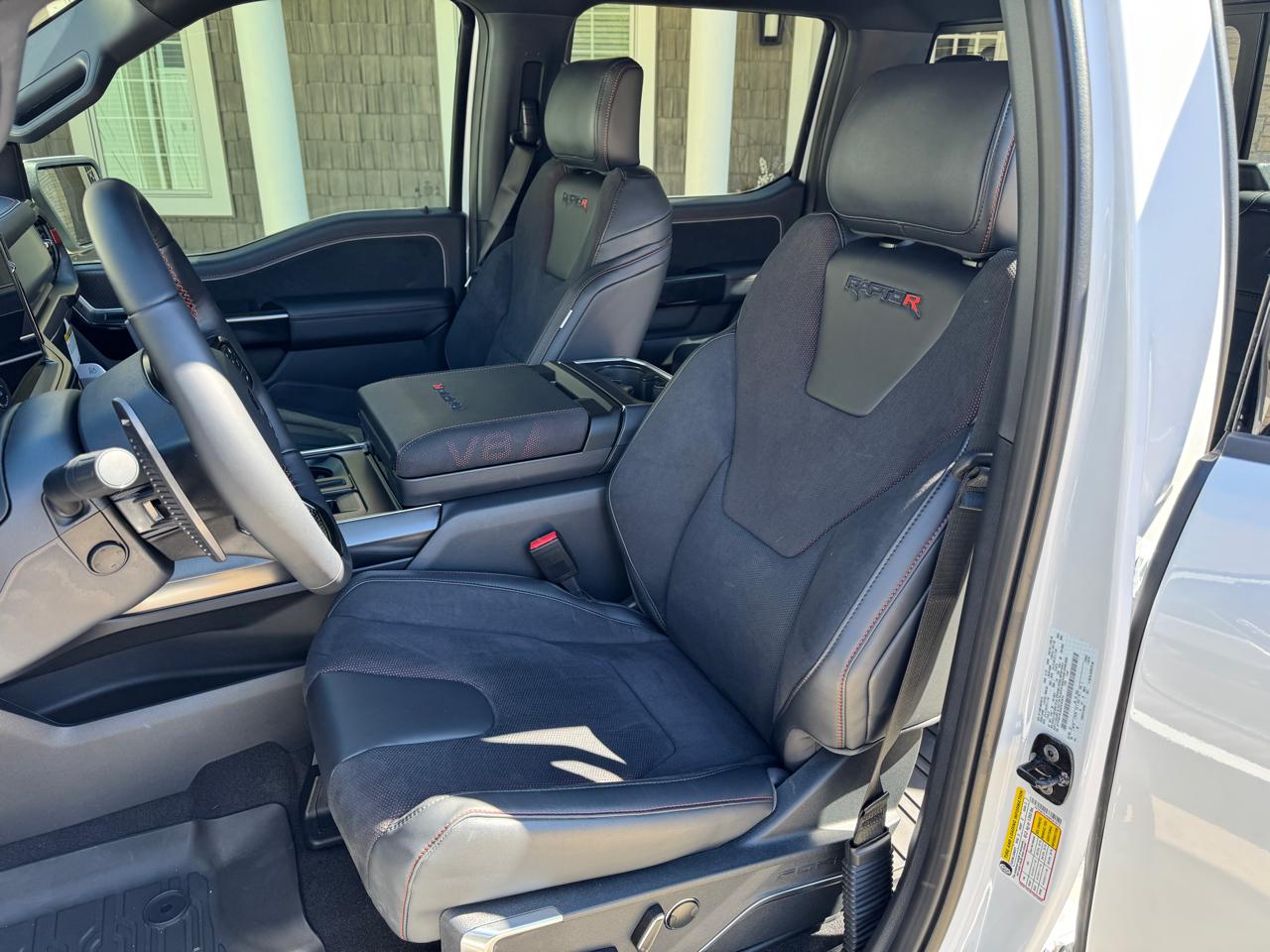 Ford F-150 Raptor 4WD SuperCrew 5.5' Box 2025