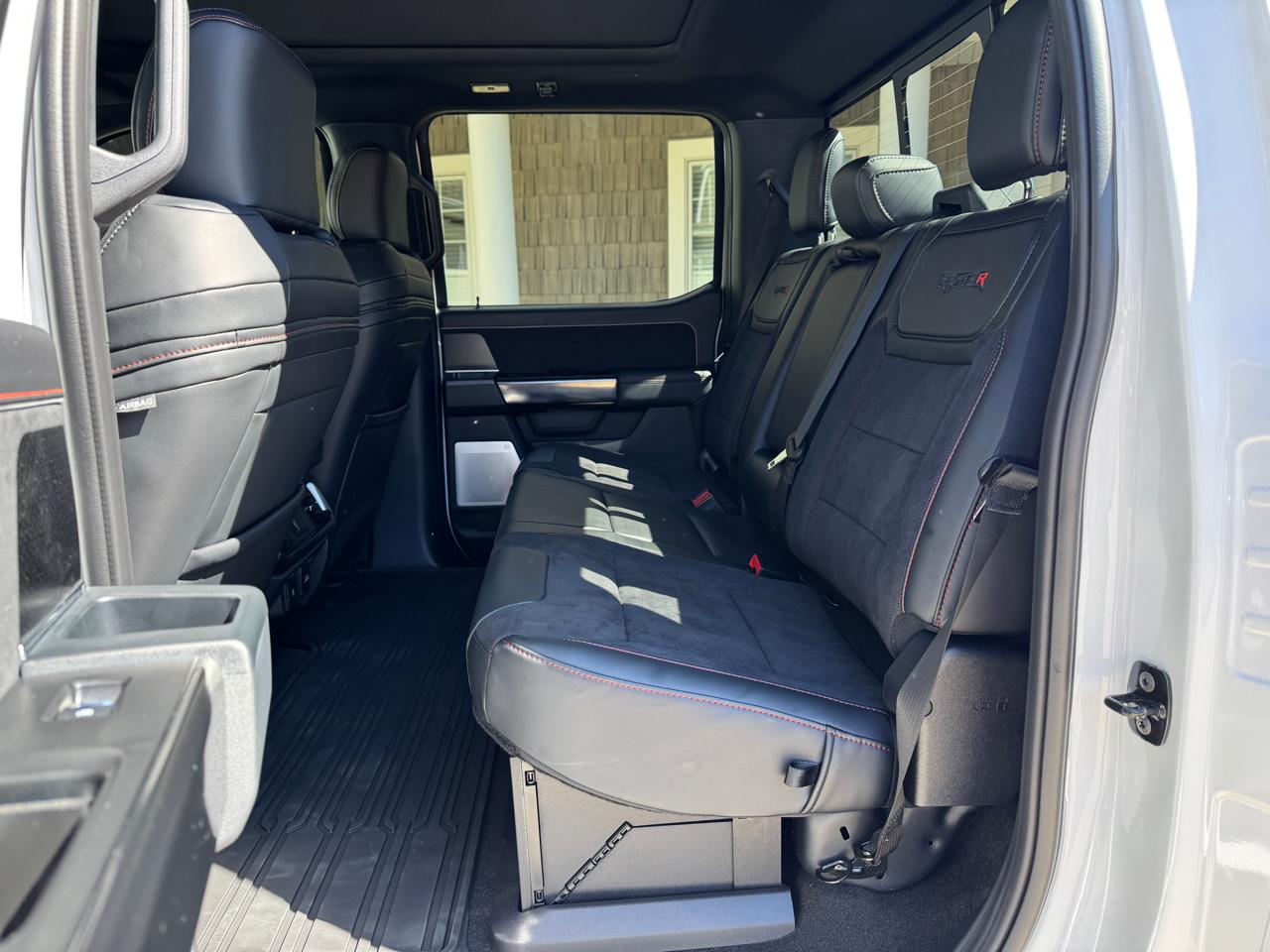 Ford F-150 Raptor 4WD SuperCrew 5.5' Box 2025