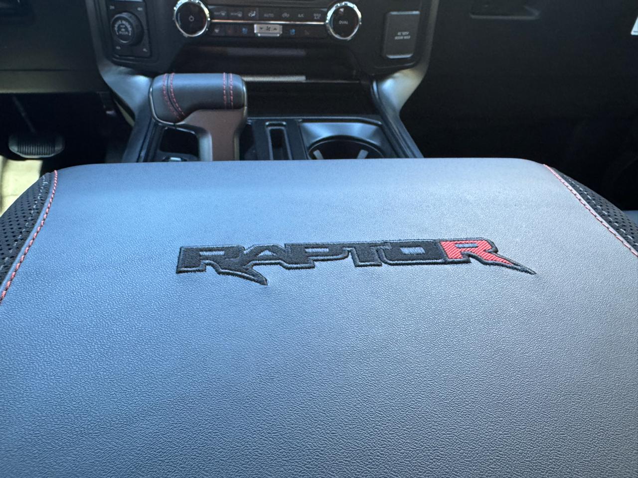 Ford F-150 Raptor 4WD SuperCrew 5.5' Box 2025