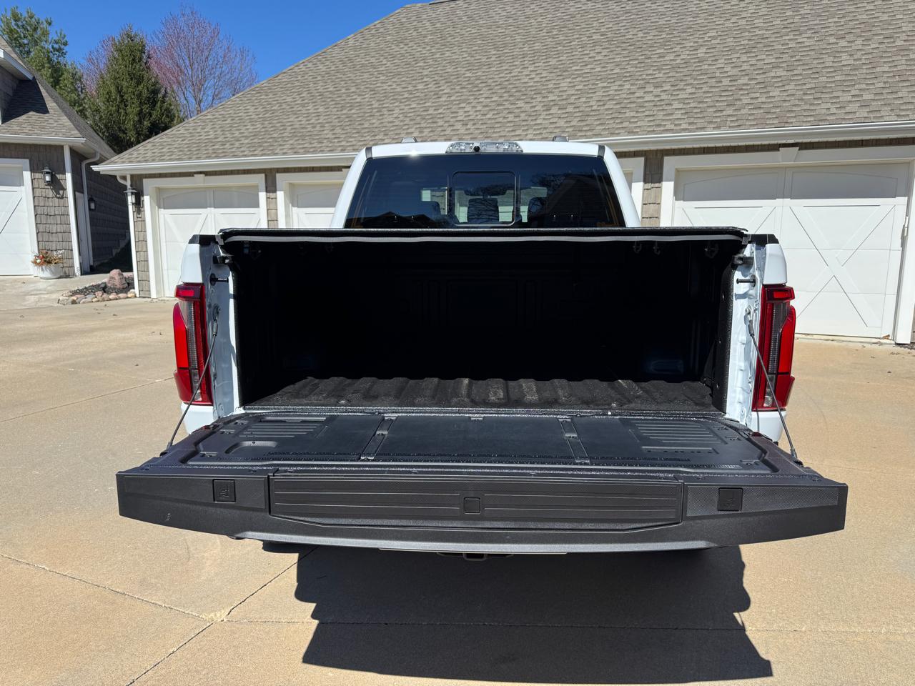 Ford F-150 Raptor 4WD SuperCrew 5.5' Box 2025