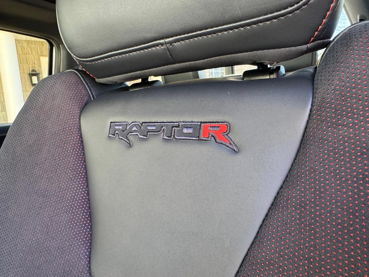 Ford F-150 Raptor 4WD SuperCrew 5.5' Box 2025