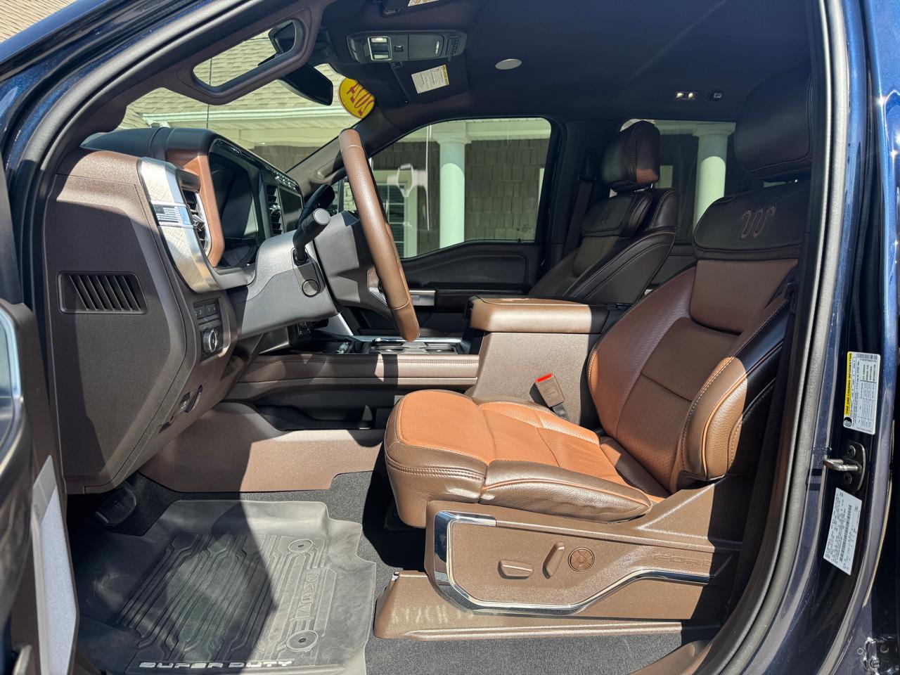 Ford Super Duty F-350 SRW King Ranch 4WD Crew Cab 6.75' Box 2024