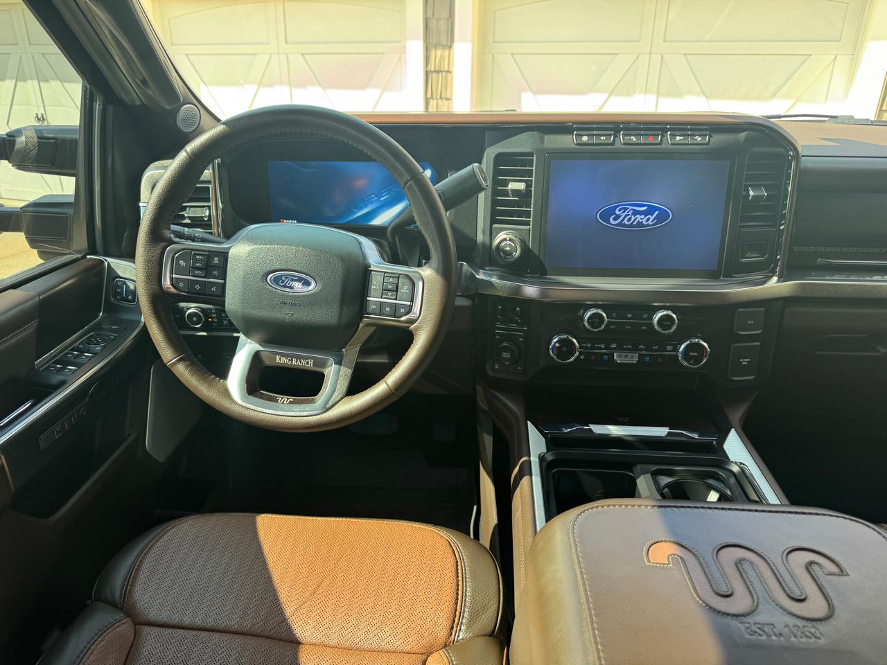 Ford Super Duty F-350 SRW King Ranch 4WD Crew Cab 6.75' Box 2024