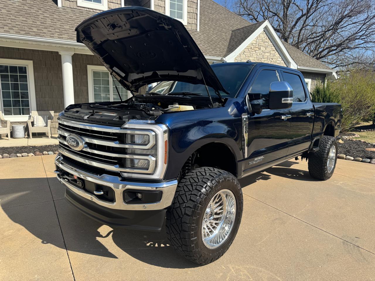 Ford Super Duty F-350 SRW King Ranch 4WD Crew Cab 6.75' Box 2024