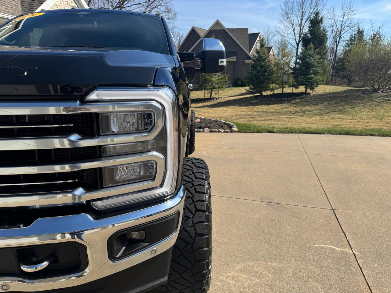 Ford Super Duty F-350 SRW King Ranch 4WD Crew Cab 6.75' Box 2024