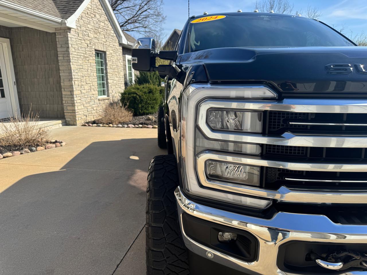 Ford Super Duty F-350 SRW King Ranch 4WD Crew Cab 6.75' Box 2024