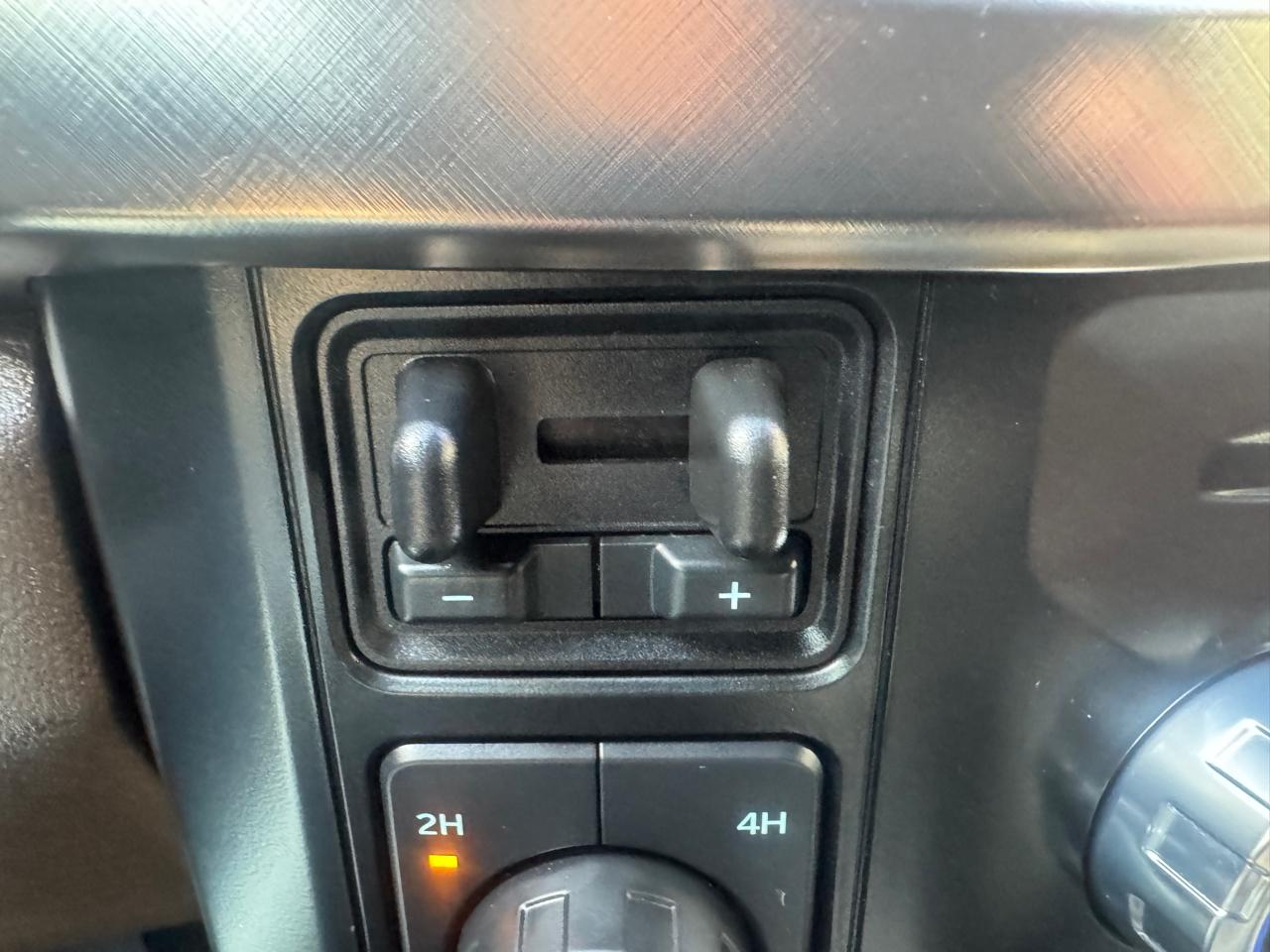 Ford Super Duty F-350 SRW King Ranch 4WD Crew Cab 6.75' Box 2024