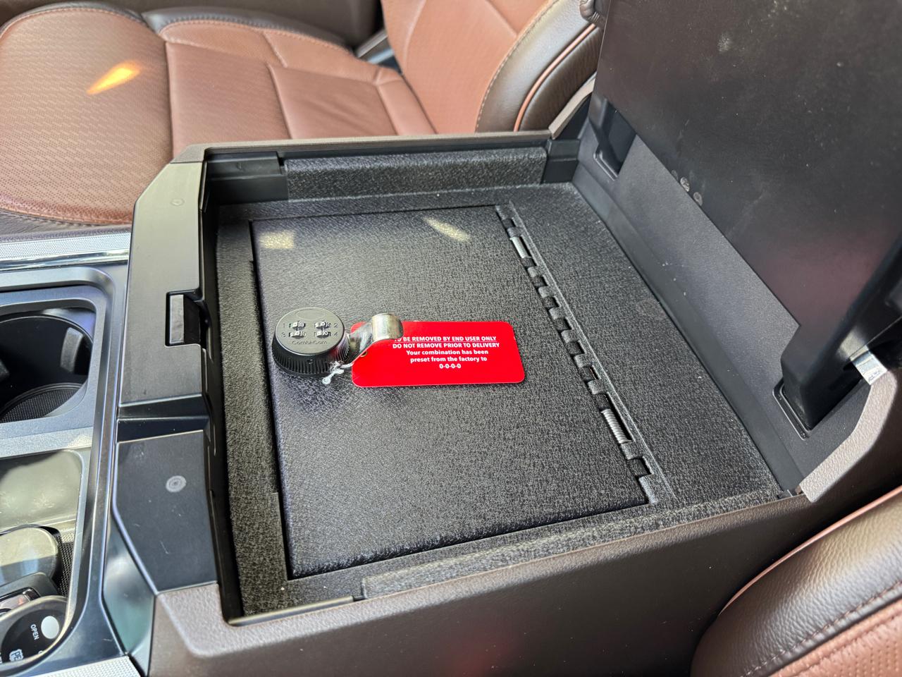 Ford Super Duty F-350 SRW King Ranch 4WD Crew Cab 6.75' Box 2024