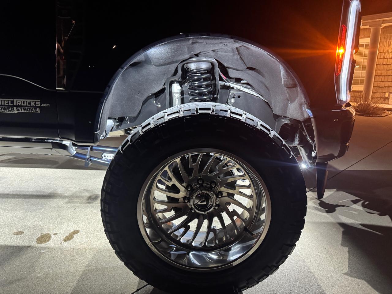 Ford Super Duty F-350 SRW King Ranch 4WD Crew Cab 6.75' Box 2024