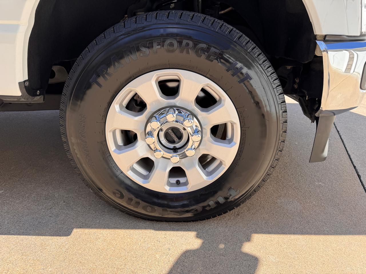 Ford Super Duty F-250 SRW XLT 4WD Crew Cab 8' Box 2023