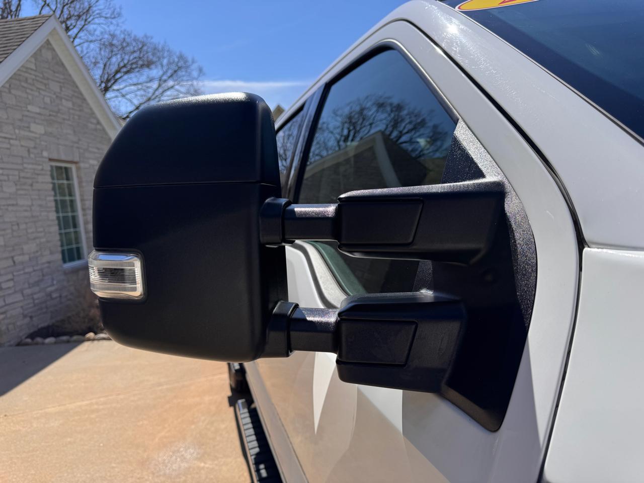 Ford Super Duty F-250 SRW XLT 4WD Crew Cab 8' Box 2023