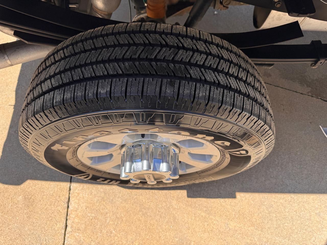 Ford Super Duty F-250 SRW XLT 4WD Crew Cab 8' Box 2023