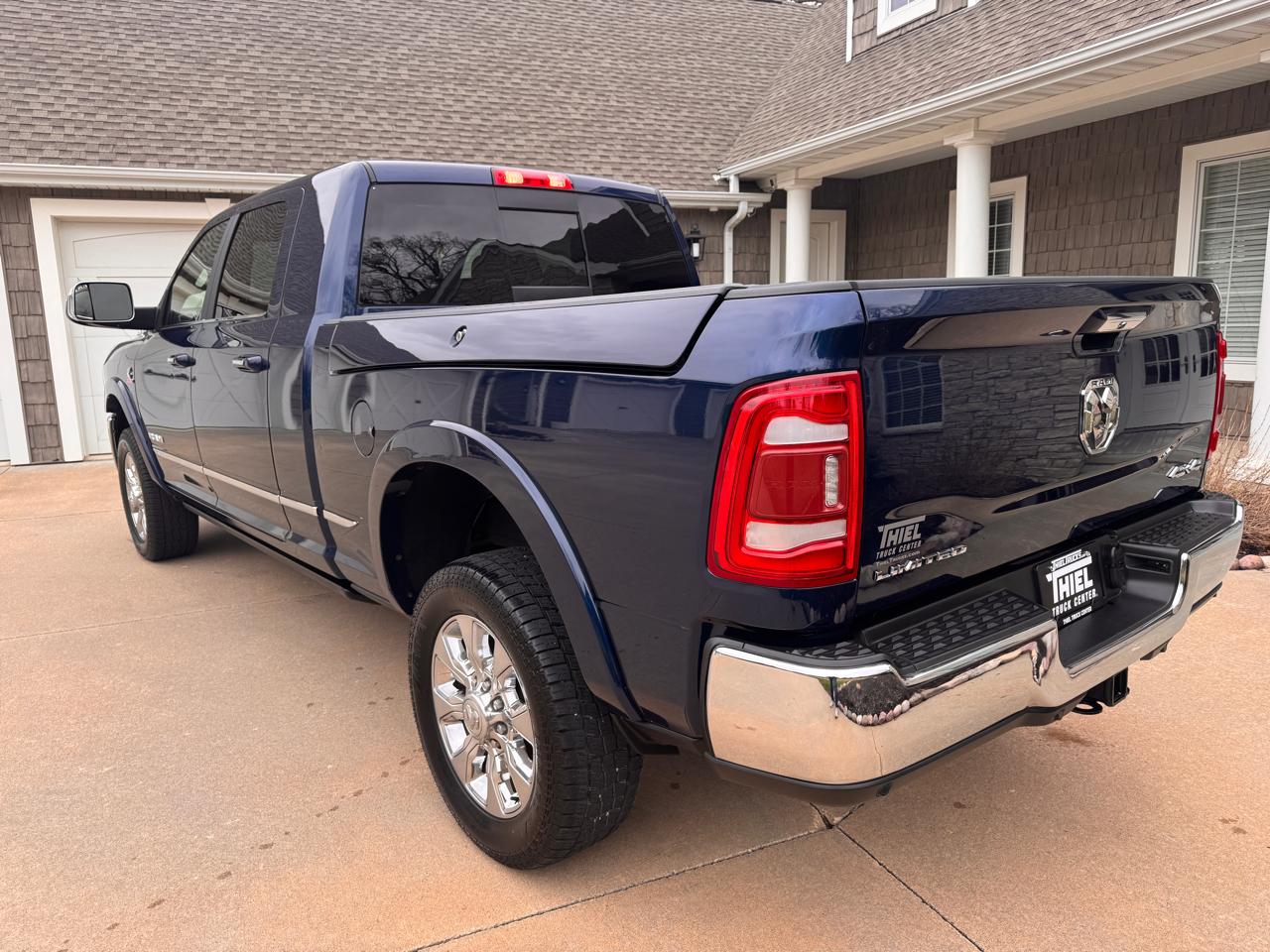 RAM 2500 Limited 4x4 Mega Cab 6'4" Box 2021