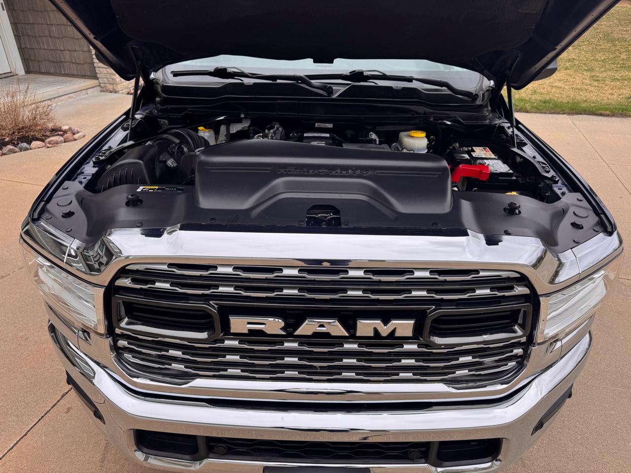 RAM 2500 Limited 4x4 Mega Cab 6'4" Box 2021