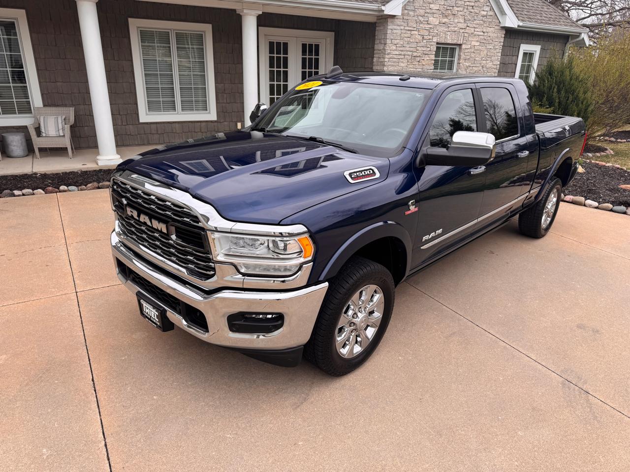 RAM 2500 Limited 4x4 Mega Cab 6'4" Box 2021
