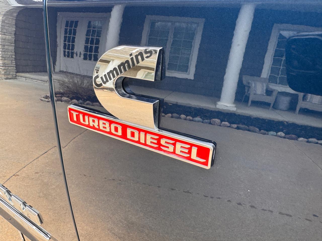 RAM 2500 Limited 4x4 Mega Cab 6'4" Box 2021