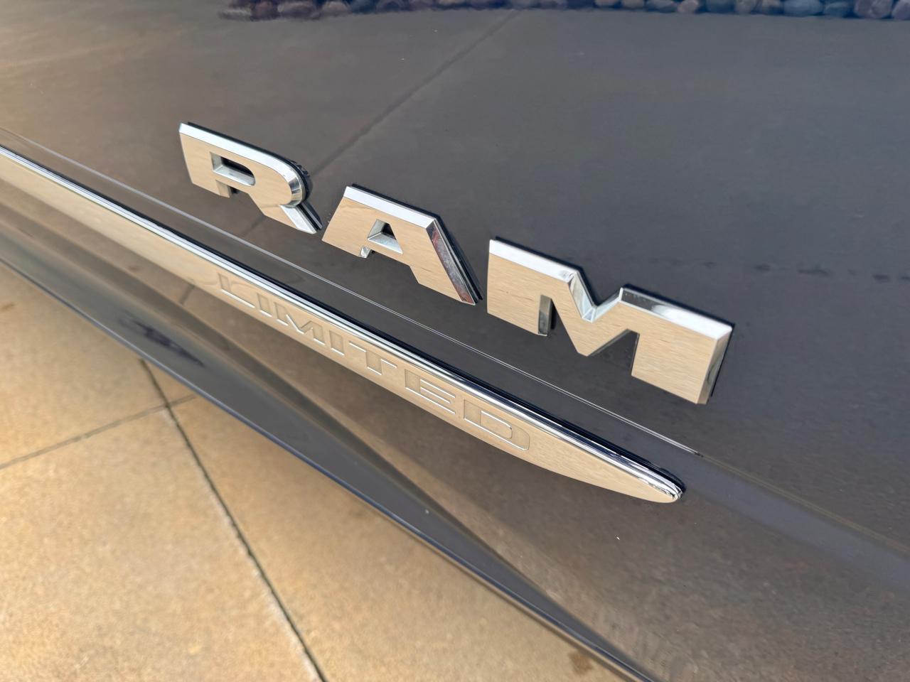 RAM 2500 Limited 4x4 Mega Cab 6'4" Box 2021