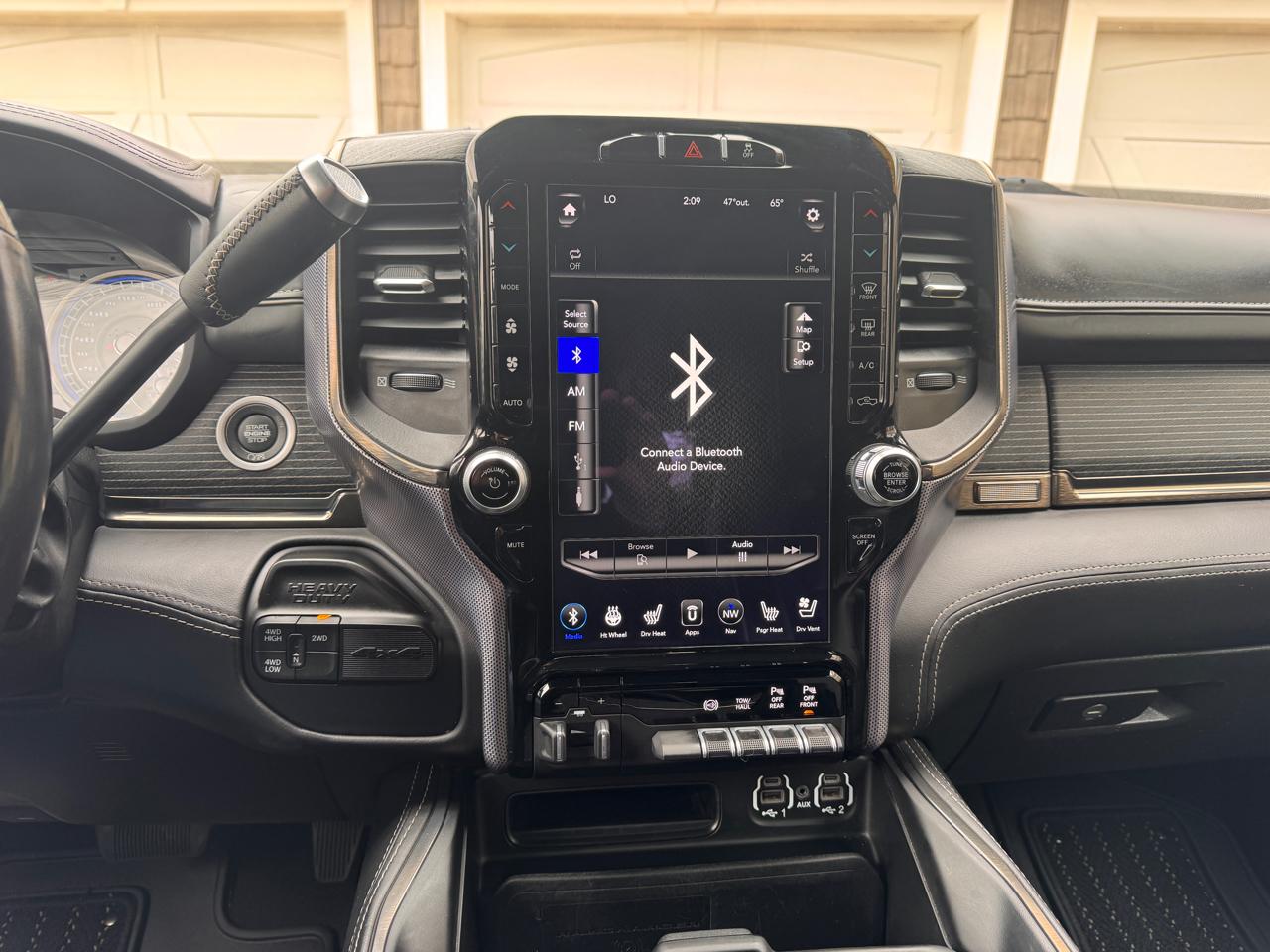 RAM 2500 Limited 4x4 Mega Cab 6'4" Box 2021