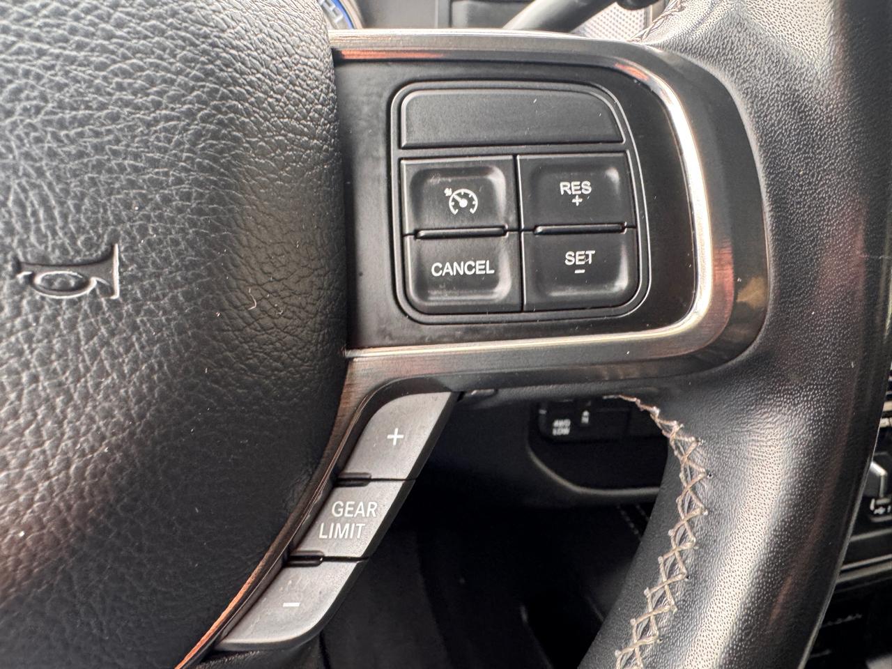 RAM 2500 Limited 4x4 Mega Cab 6'4" Box 2021